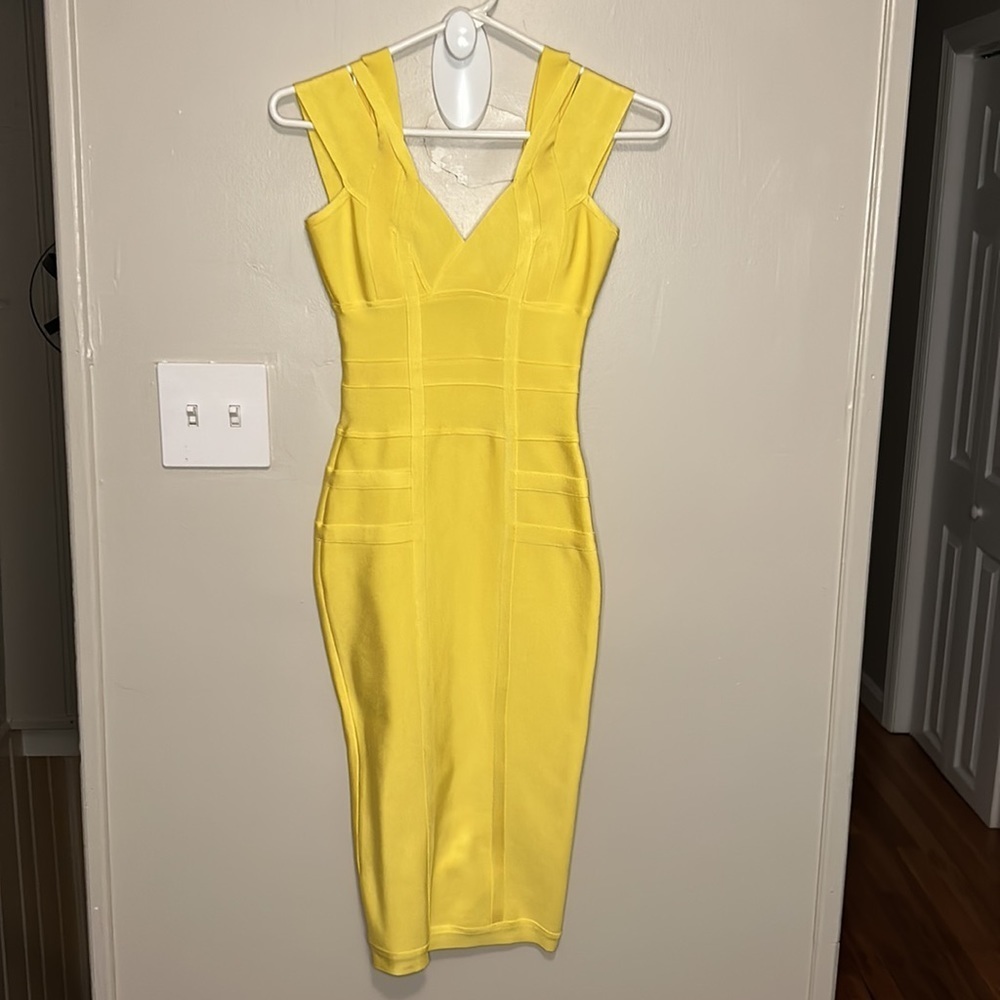House Of CB London Neon Yellow Bodycon Bandage Cocktail Dress Size XS - Picture 5 of 13